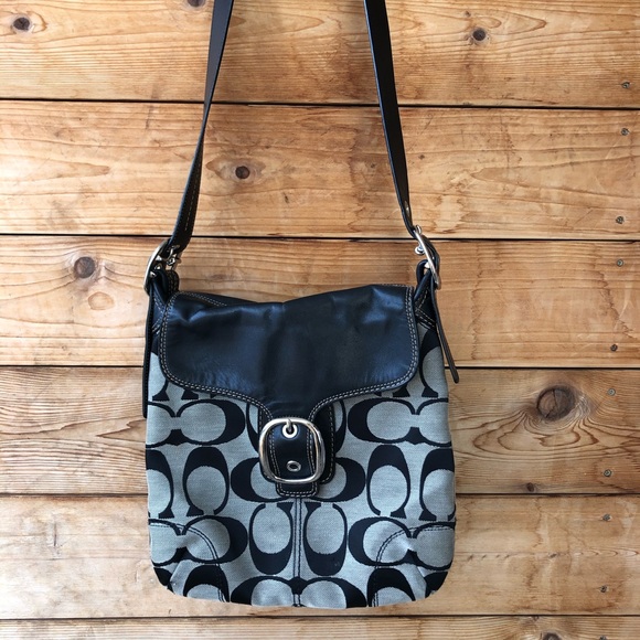 Coach leather/fabric purse lightly used condition. - Picture 2 of 6